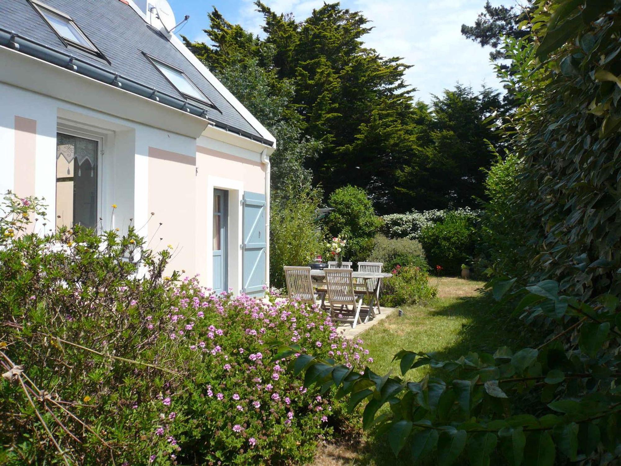 Charmante Maison A Sauzon Avec Grand Jardin, Proche Commerces Et Plage - Fr-1-418-82 Exterior photo